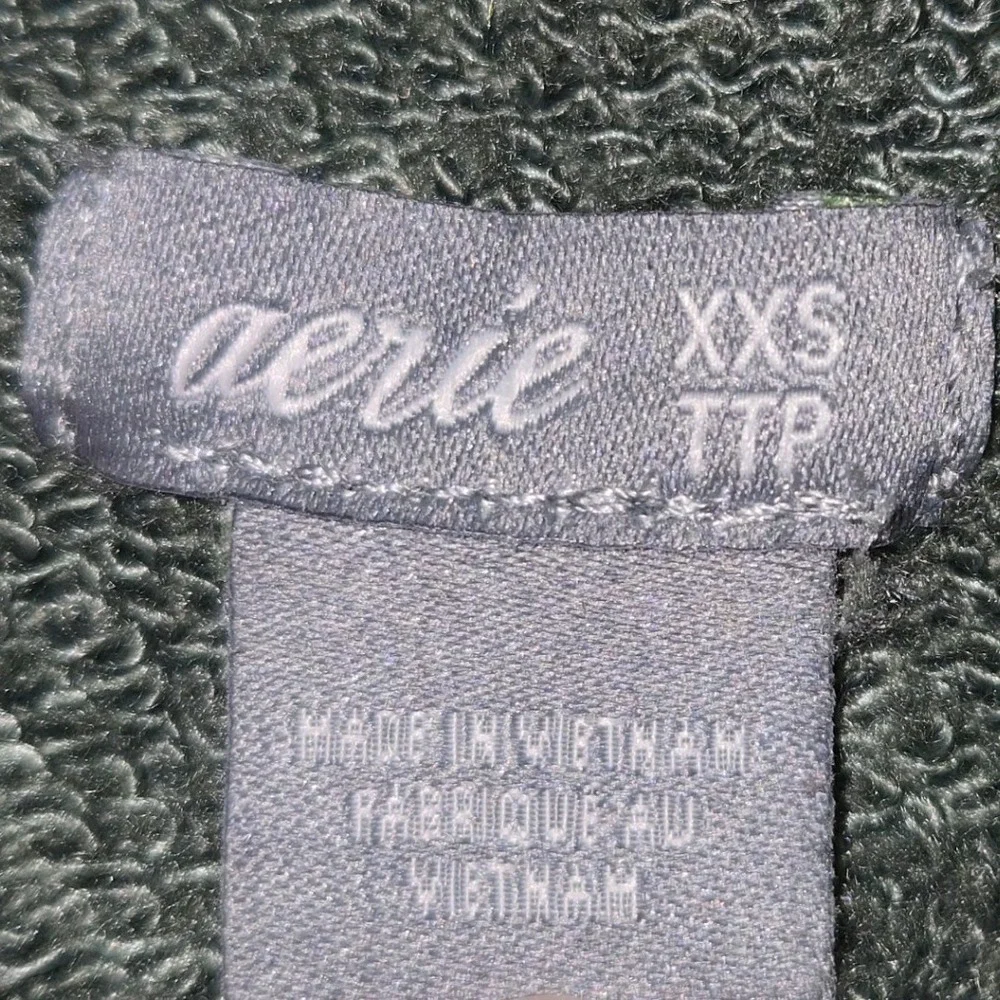 Aerie Women's Cropped Hoodie Sweatshirt SZ‎ XXS Green Raw Hem Long Sleeve - Picture 2 of 8